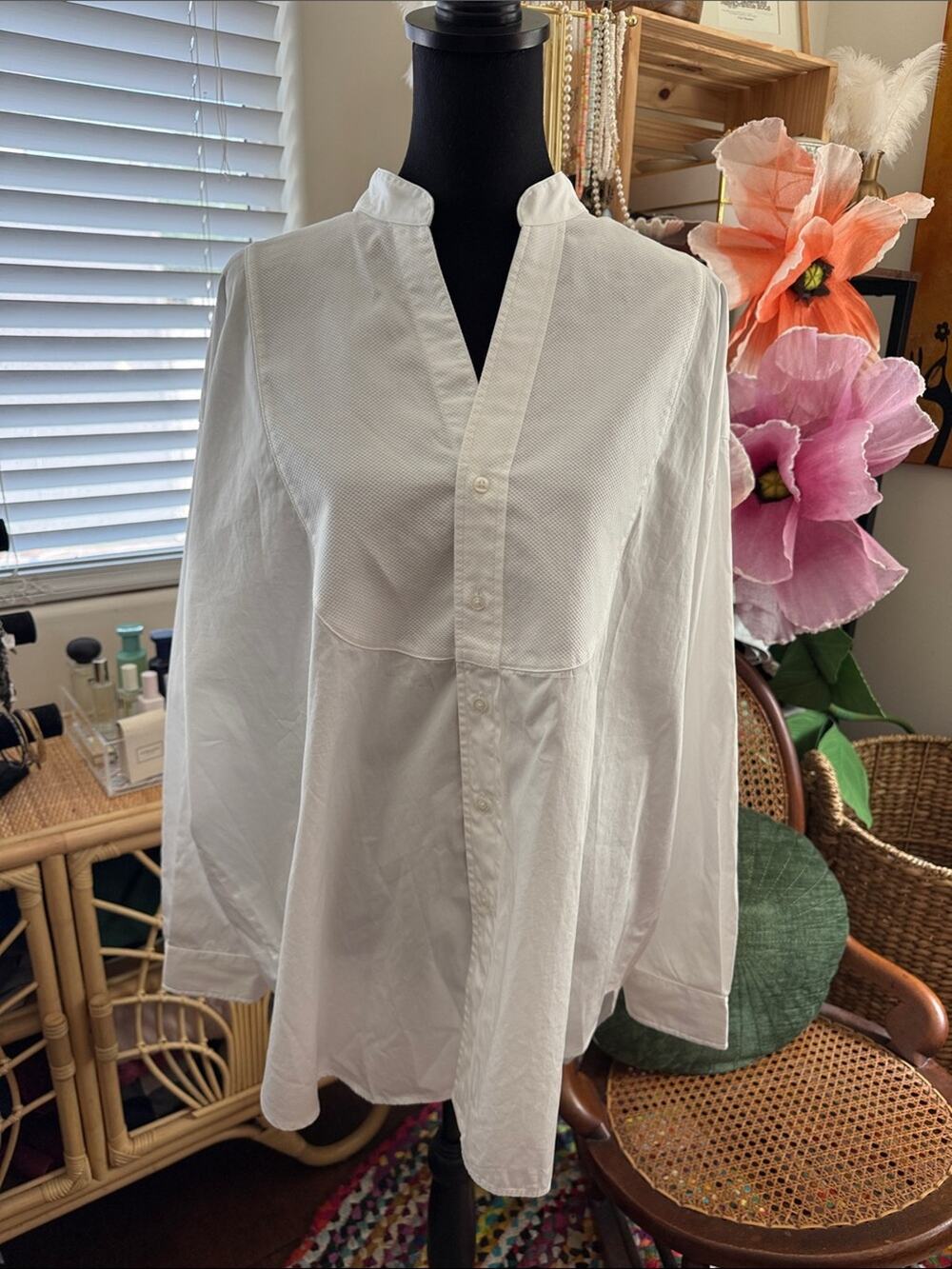 Frank & Eileen White Victoria Button Up Timeless Coastal Breezy Resort Shirt